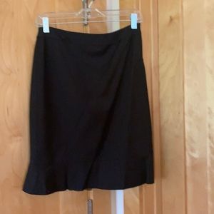 Tropical weight wool skirt, cute back flounce